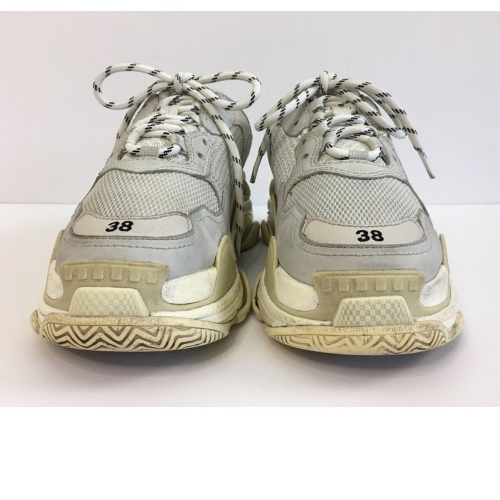 Authentic BALENCIAGA Triple S Size 38 Gray Sneakers - Picture 4 of 10